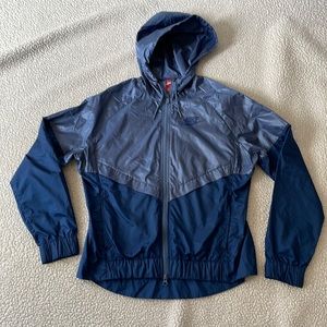 Nike Sportswear Windrunner Track Jacket medium in blue
